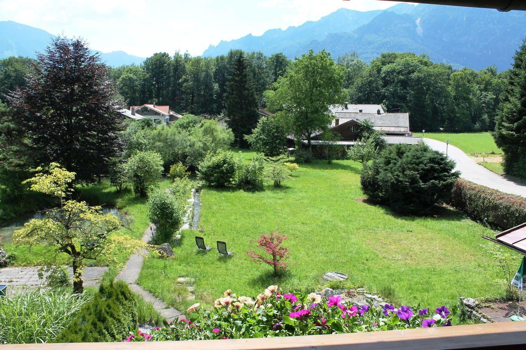 Ferienwohnungen Quellenhof Bad Reichenhall Esterno foto